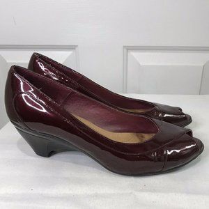 Euro Soft Burgundy Patent Leather Peep Toe Heels Size 9